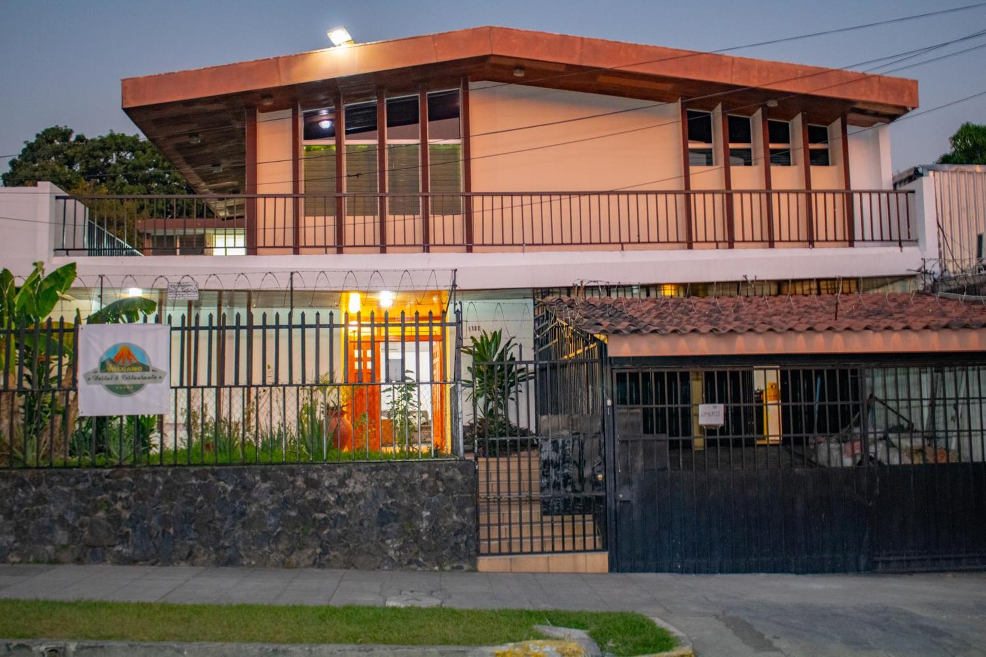 Volcano Hostal Y Restaurante 圣萨尔瓦多 外观 照片