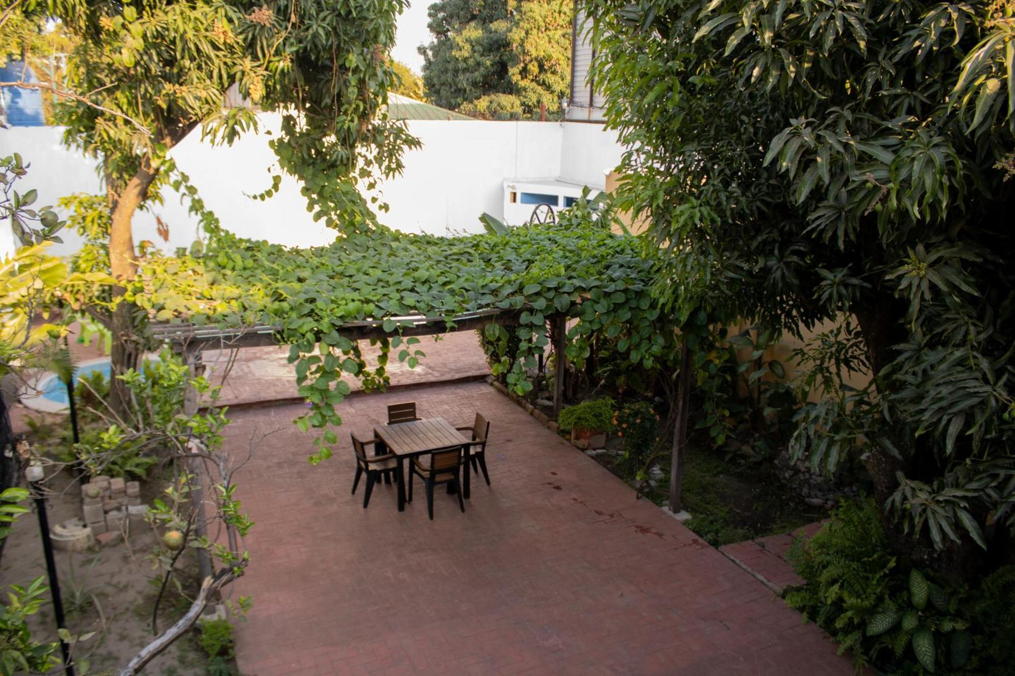 Volcano Hostal Y Restaurante 圣萨尔瓦多 外观 照片