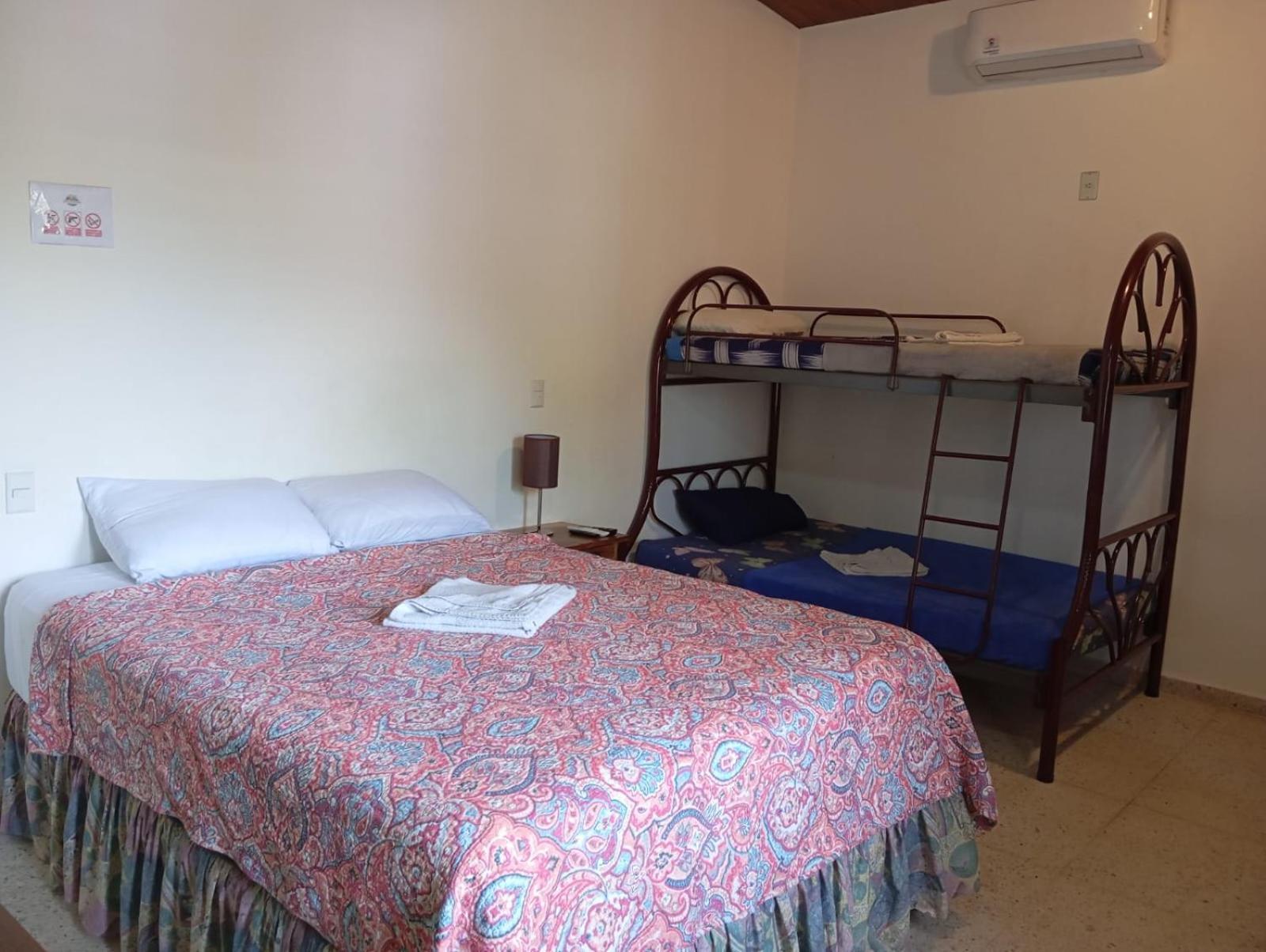 Volcano Hostal Y Restaurante 圣萨尔瓦多 外观 照片